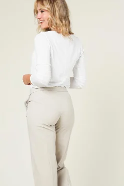 Basic V-Neck T-Shirt Sonoma Longsleeve | White... | American Vintage | Little Soho