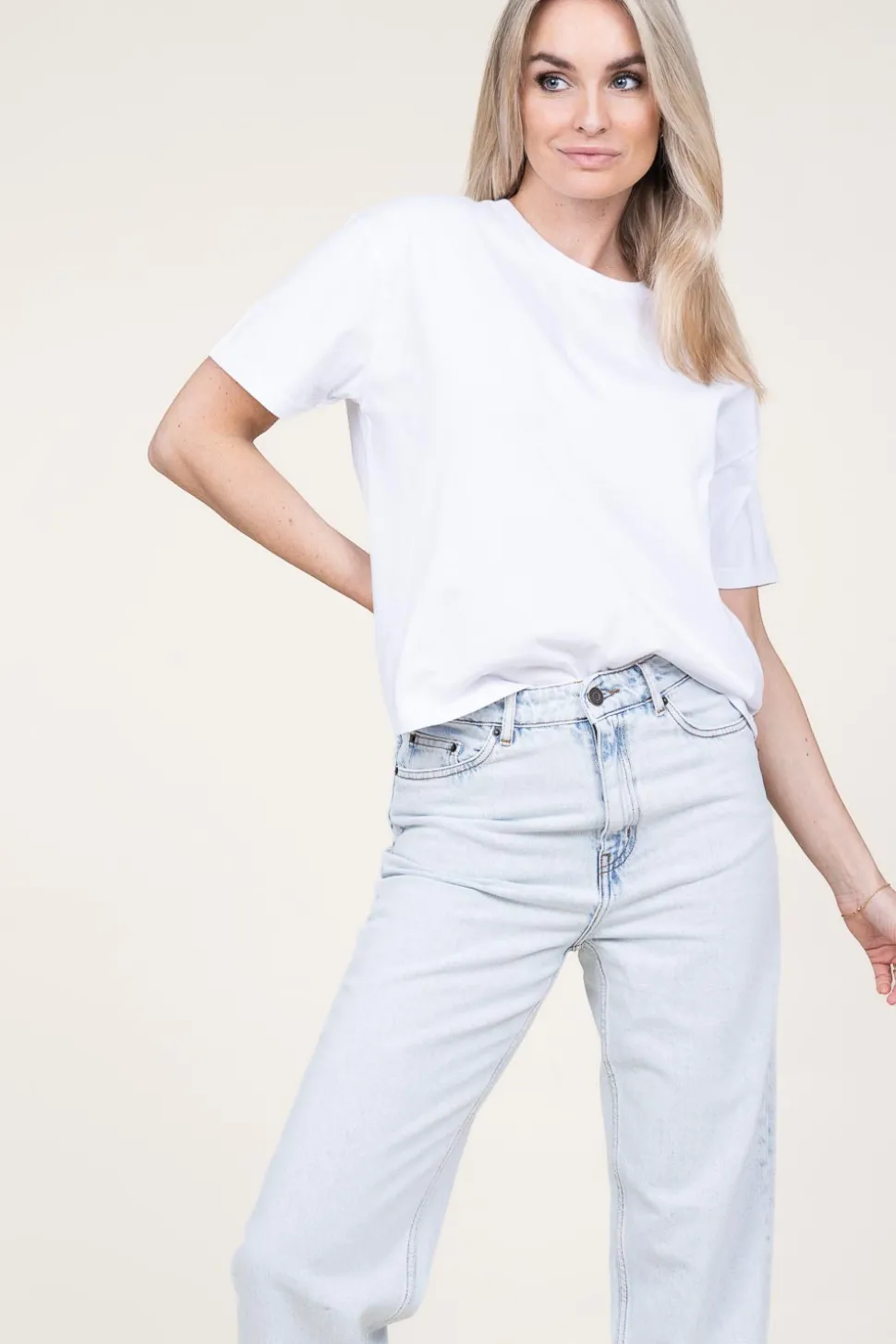 Boxy T-Shirt Fizvalley | White... | American Vintage | Little Soho