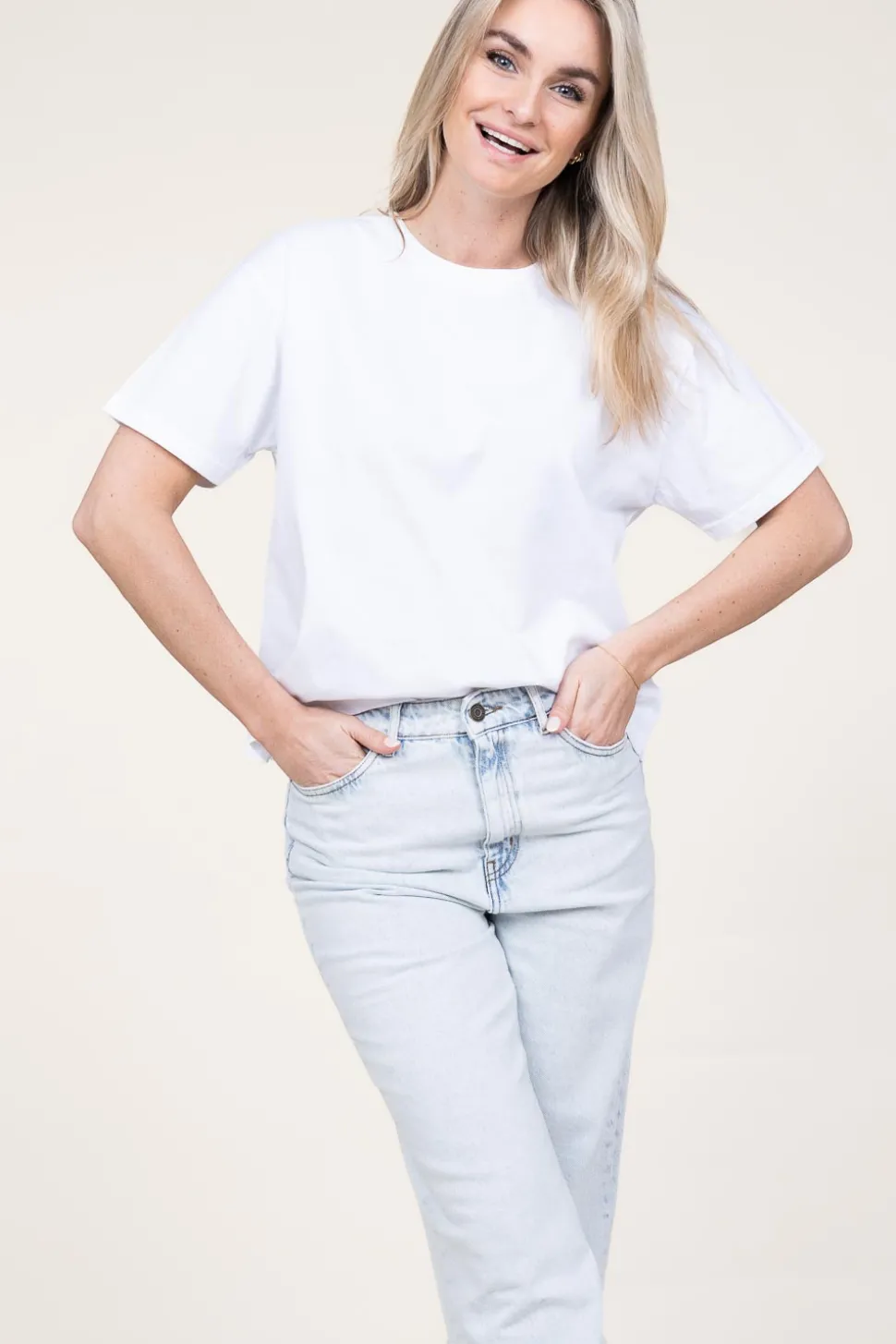 Boxy T-Shirt Fizvalley | White... | American Vintage | Little Soho