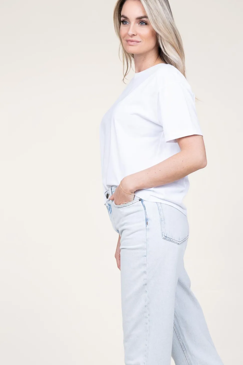 Boxy T-Shirt Fizvalley | White... | American Vintage | Little Soho
