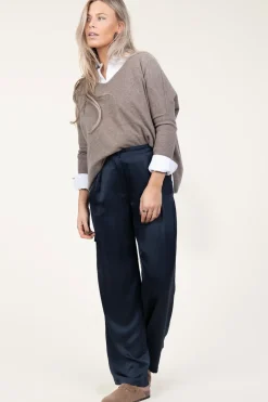 Cashmere Sweater Camille | Beige... | Absolut Cashmere | Little Soho