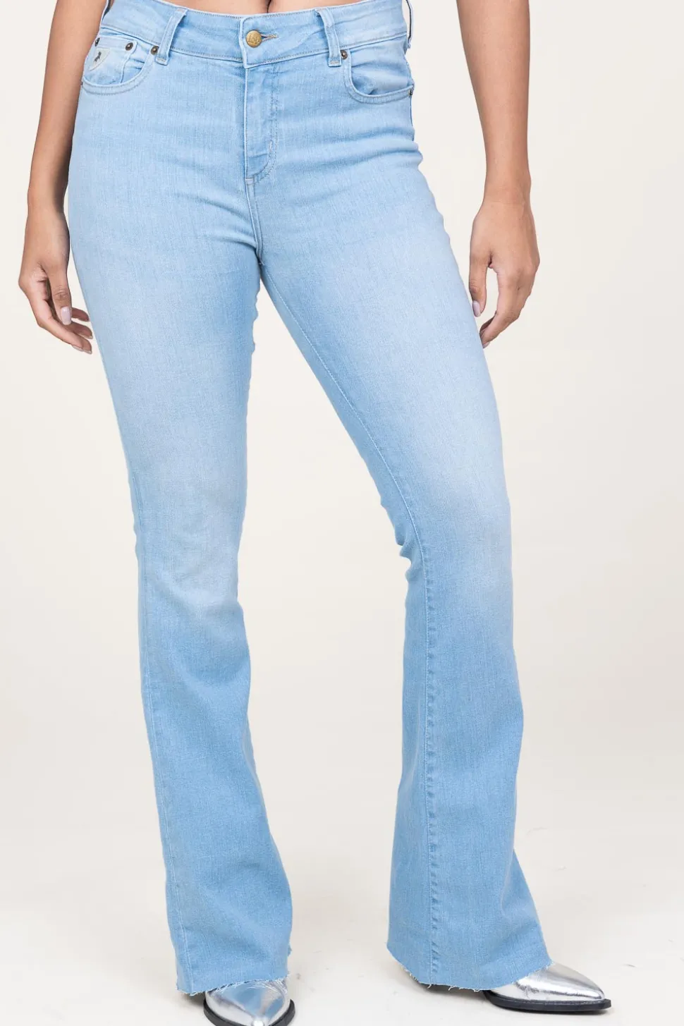 High-Waist Flared Jeans Raval Edge L34 | Blue... | Lois Jeans | Little Soho