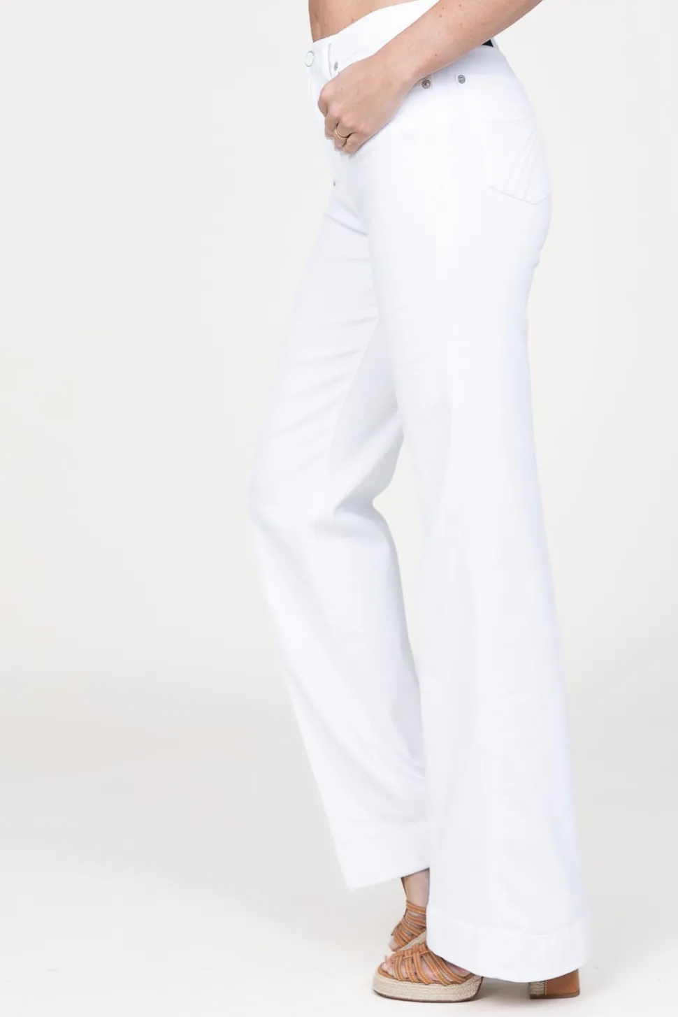 High Waist Wide Leg Pants Dojo | White... | 7 For All Mankind | Little Soho