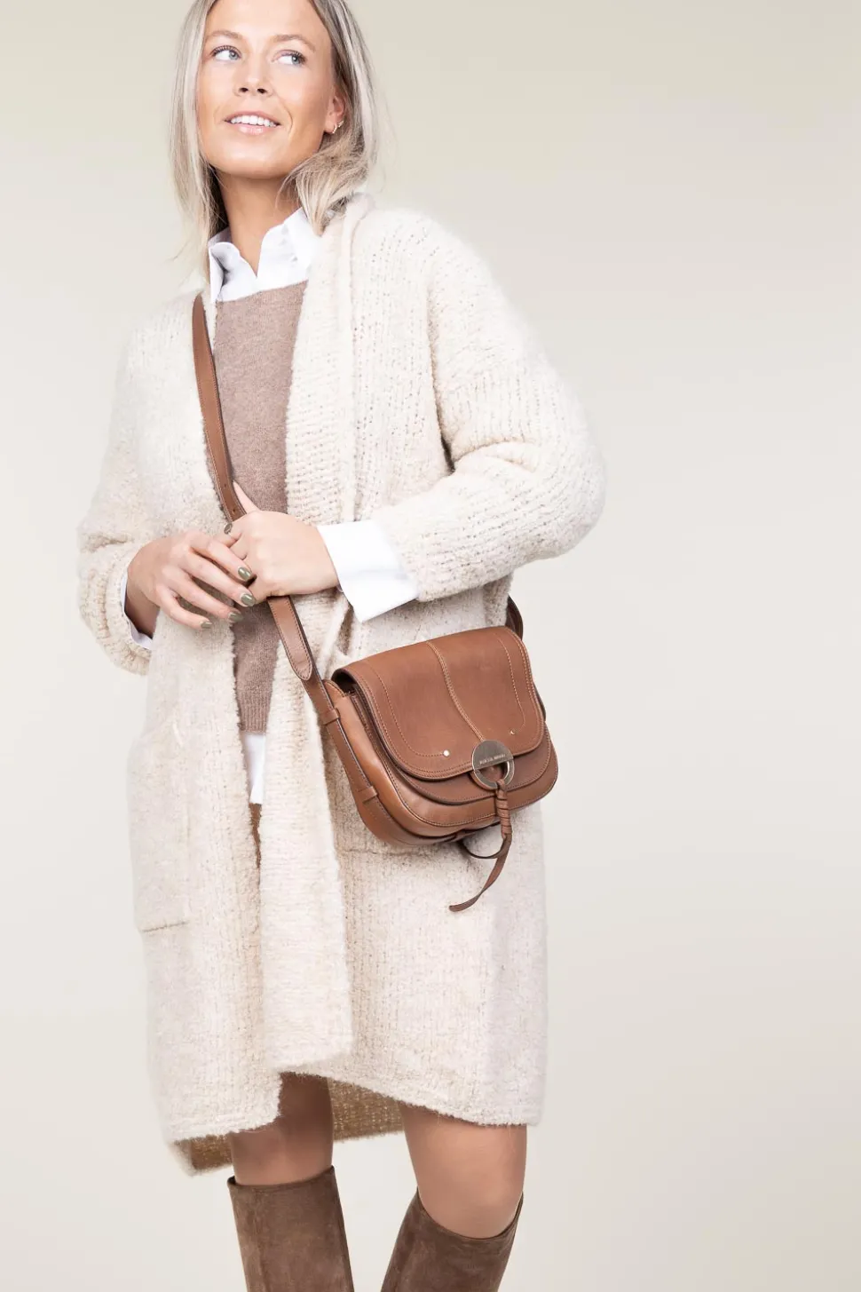 Leather Shoulder Bag Havane | Camel... | Vanessa Bruno | Little Soho
