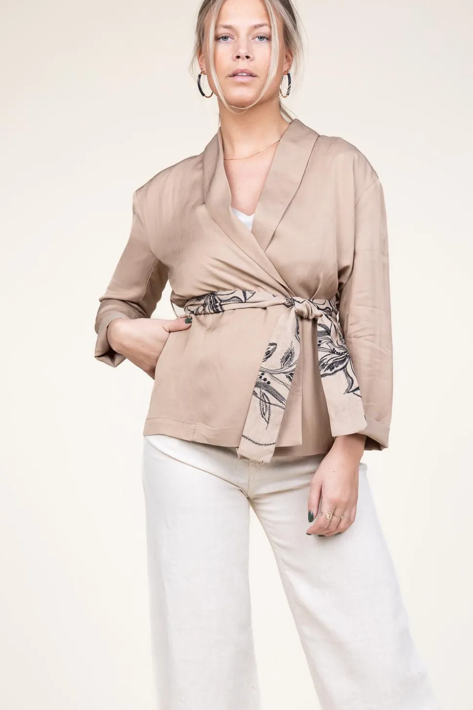 Linen Blend Jacket Erianna | Beige... | Kocca | Little Soho