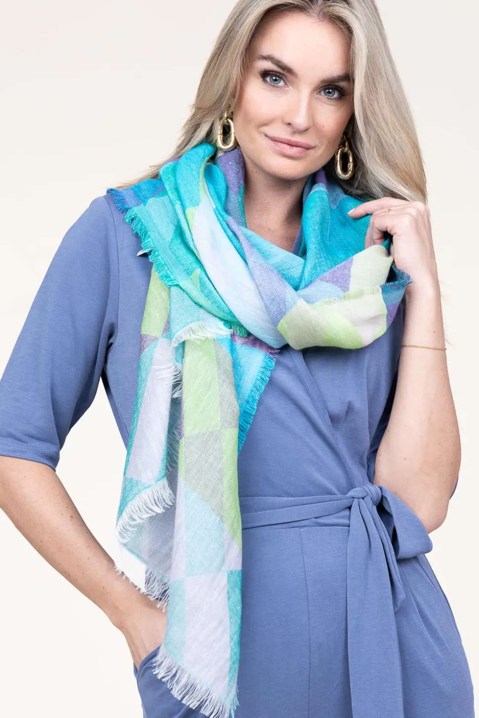 Linen Mix Scarf With Print Lilly | Blue... | Moment Amsterdam | Little Soho