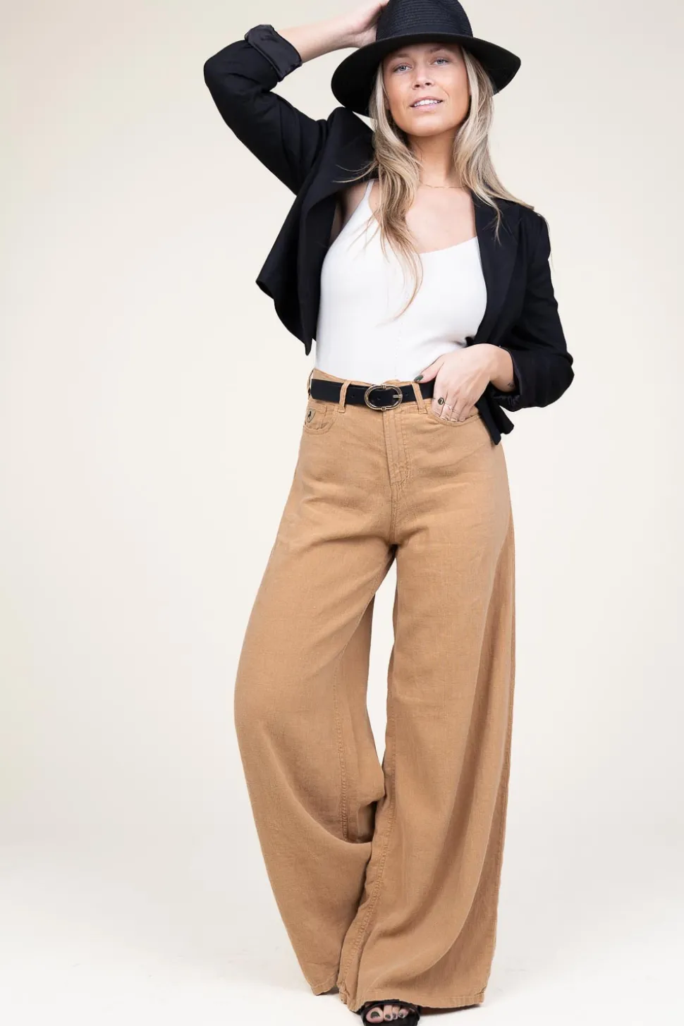 Linen Wide Leg Pants Marlene | Camel... | Lois Jeans | Little Soho