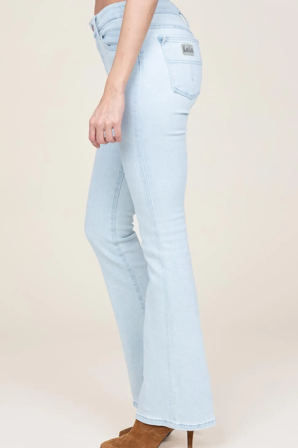 Mid Waist Flared Jeans Raval L32 | Blue... | Lois Jeans | Little Soho