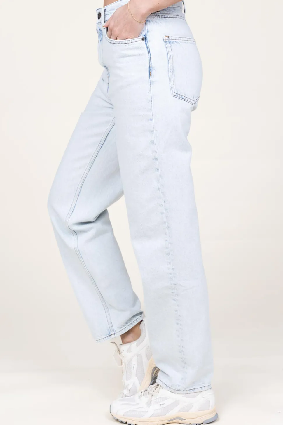 Non-Stretch Straight Jeans Joybird L32 | Blue... | American Vintage | Little Soho