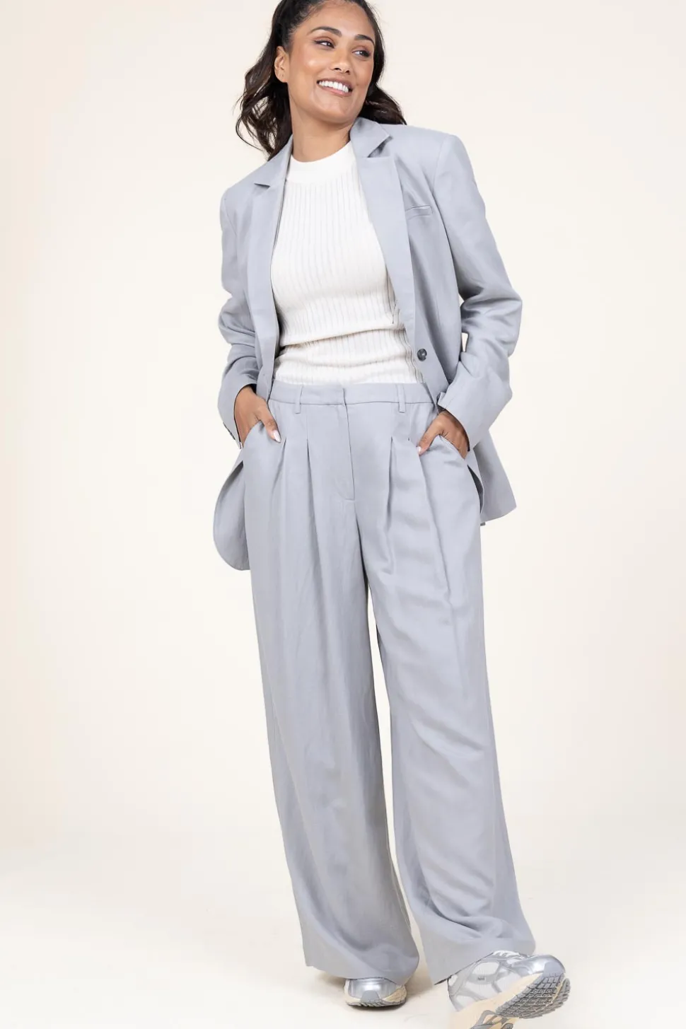 Pleated Trousers In Linenblend Lotus | Grey... | Herskind | Little Soho