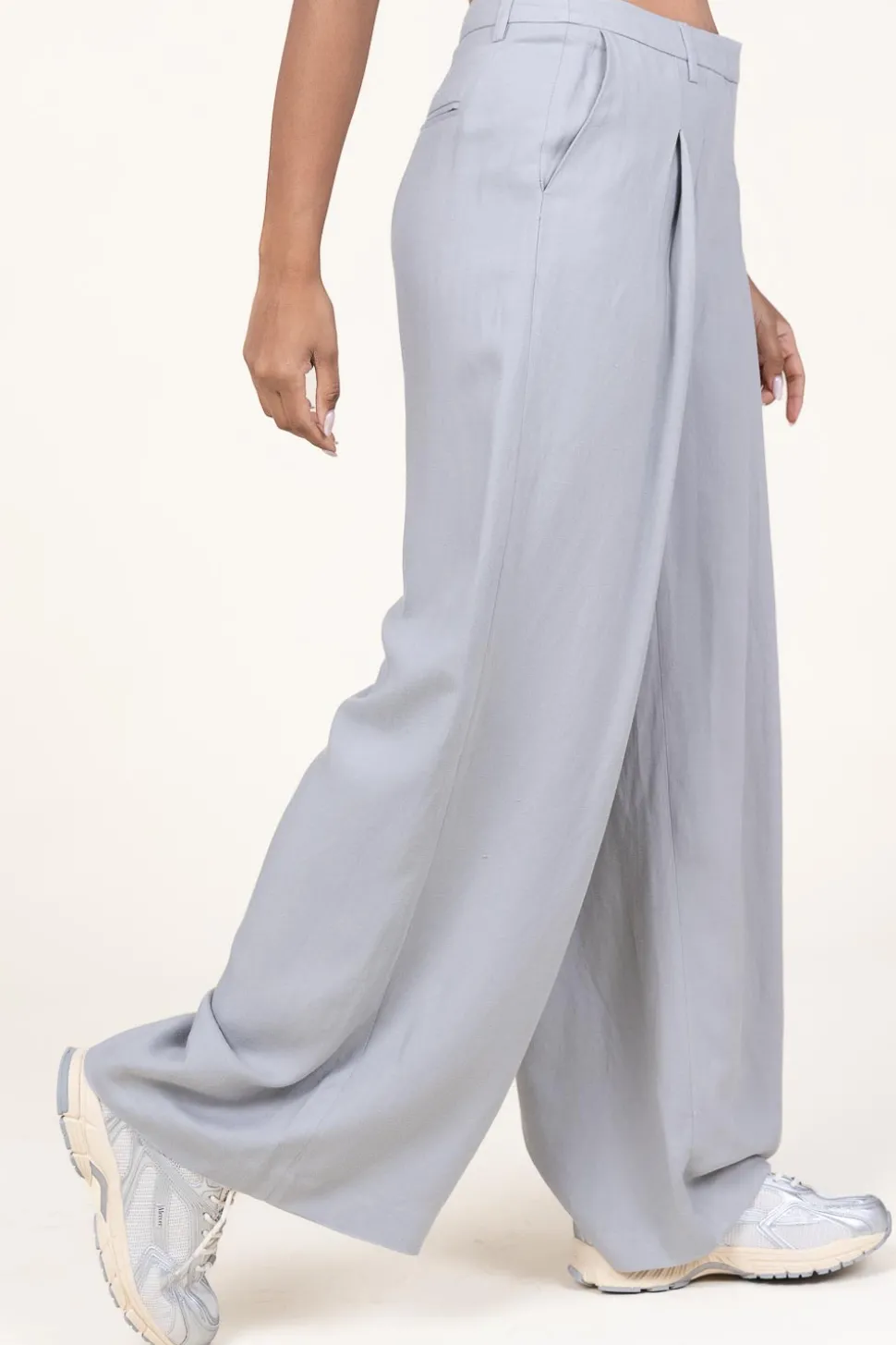 Pleated Trousers In Linenblend Lotus | Grey... | Herskind | Little Soho