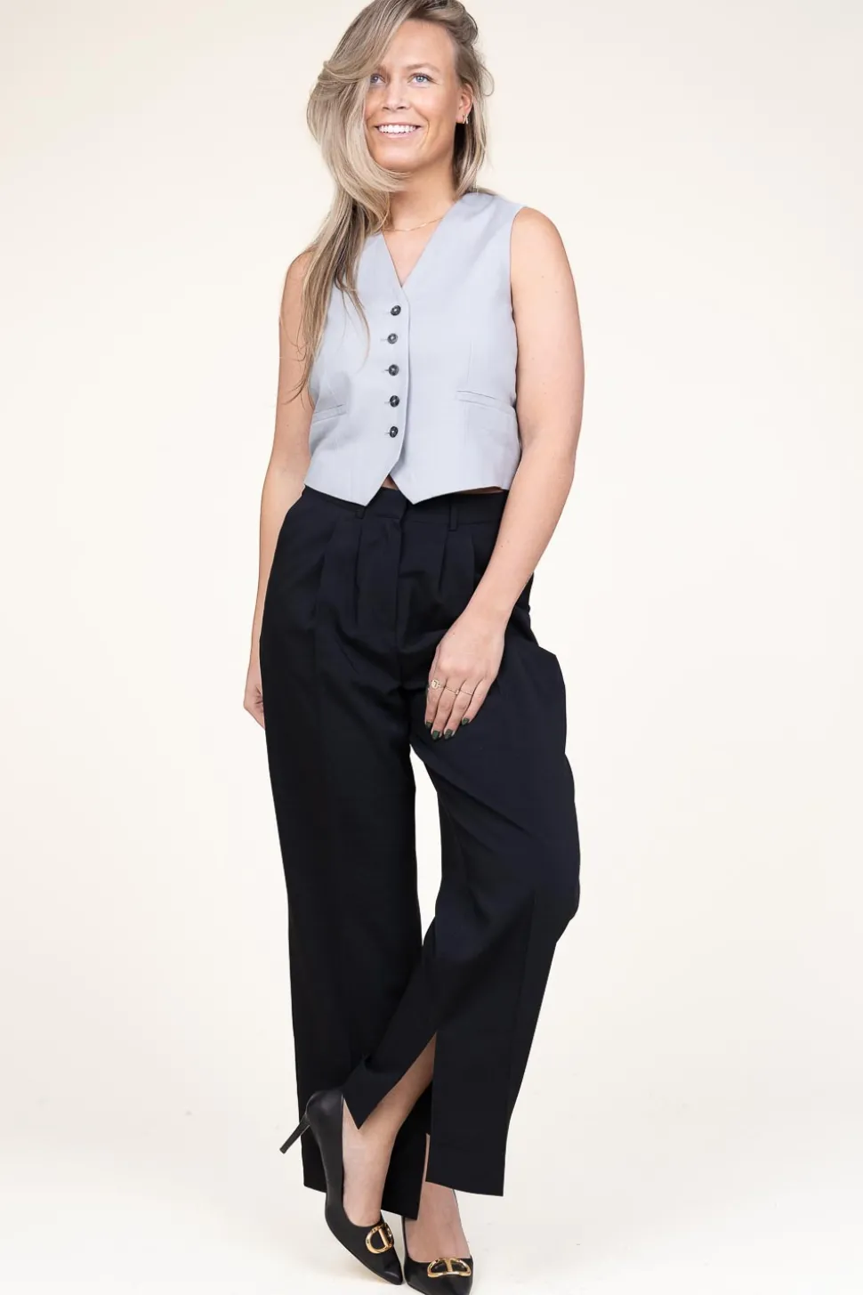 Pleated Trousers With Slit Rupert | Black... | Herskind | Little Soho