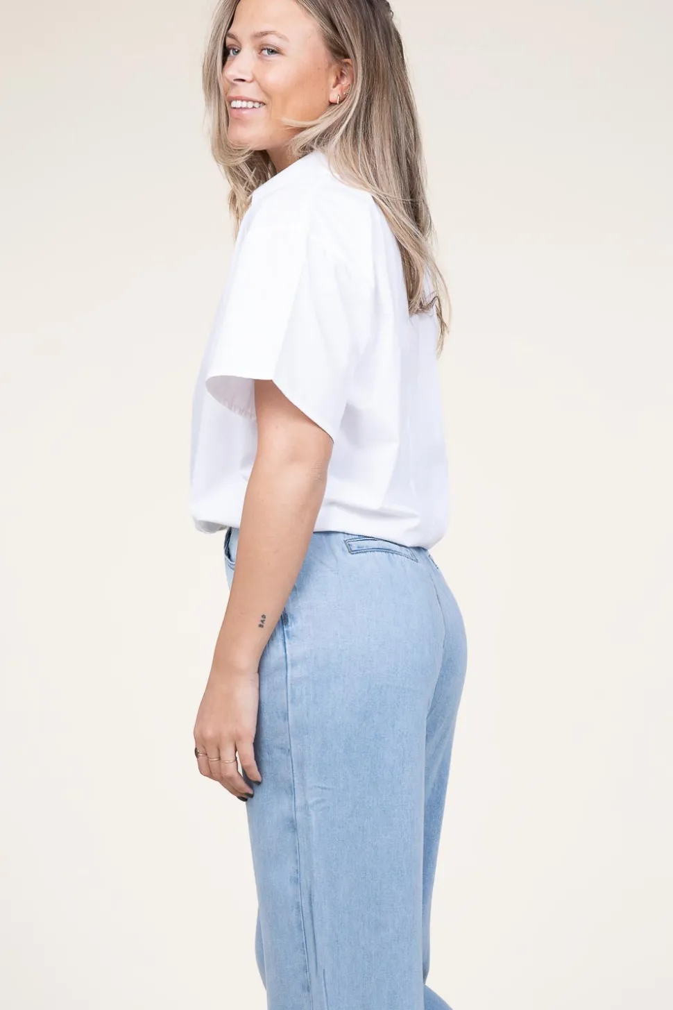 Poplin Blouse Syarah | White... | Est'Seven | Little Soho