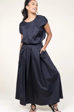 Poplin Maxi Skirt With Pockets Kelly | Black... | Devotion | Little Soho