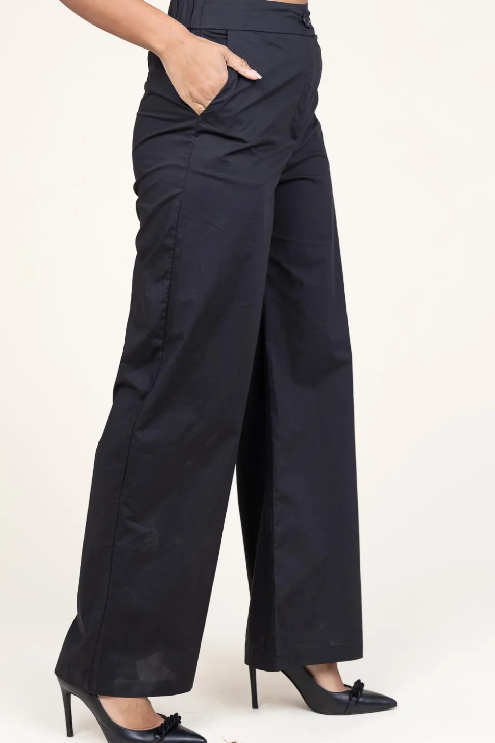 Poplin Wide Leg Trousers Johan | Black... | Suncoo | Little Soho