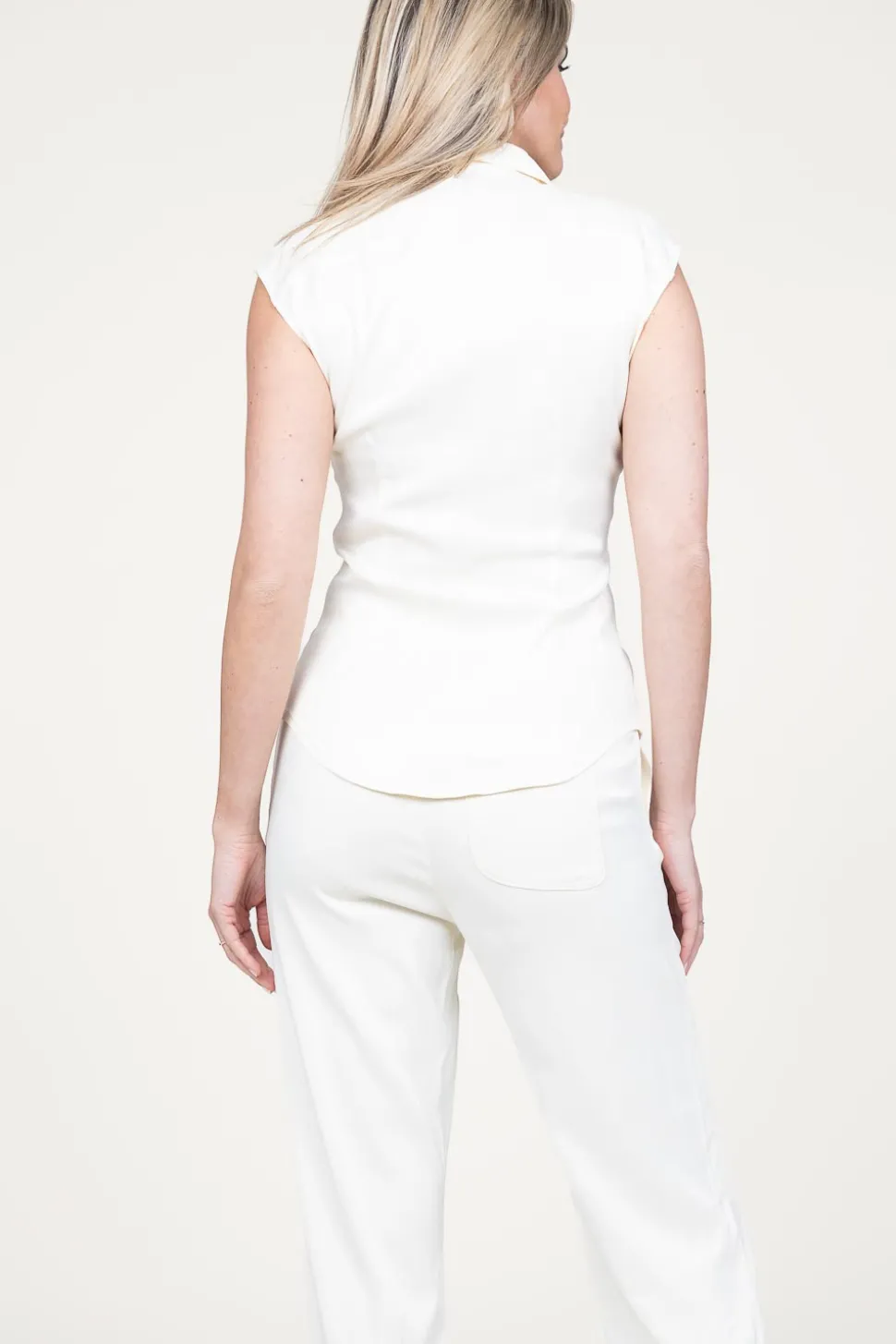 Rayon Blouse Miley | Natural... | Lois Jeans | Little Soho
