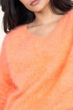 Soft Cashmere Sweater Soeli | Orange... | Absolut Cashmere | Little Soho