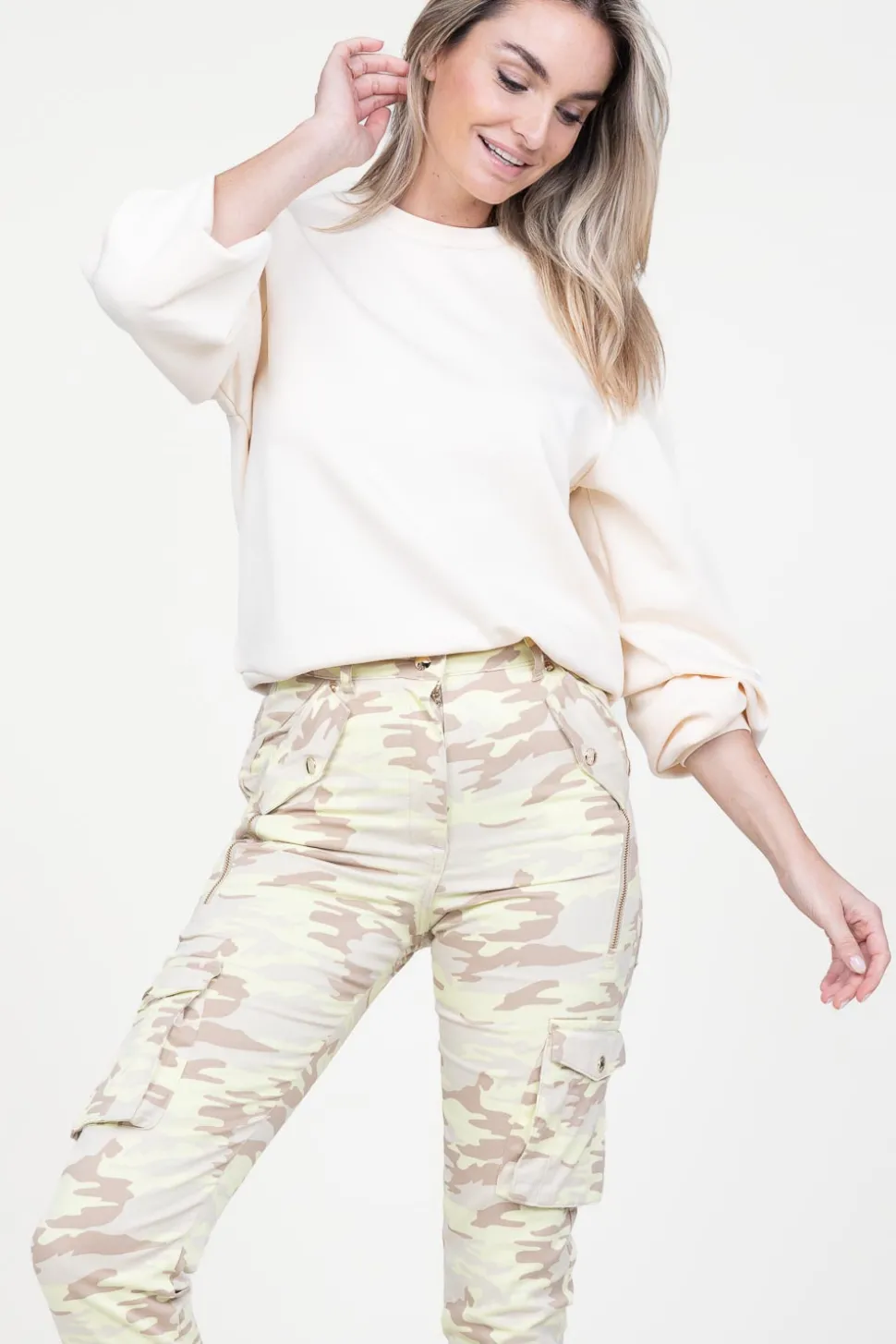 Soft Cut-Out Sweater Gioya | Natural... | Aaiko | Little Soho