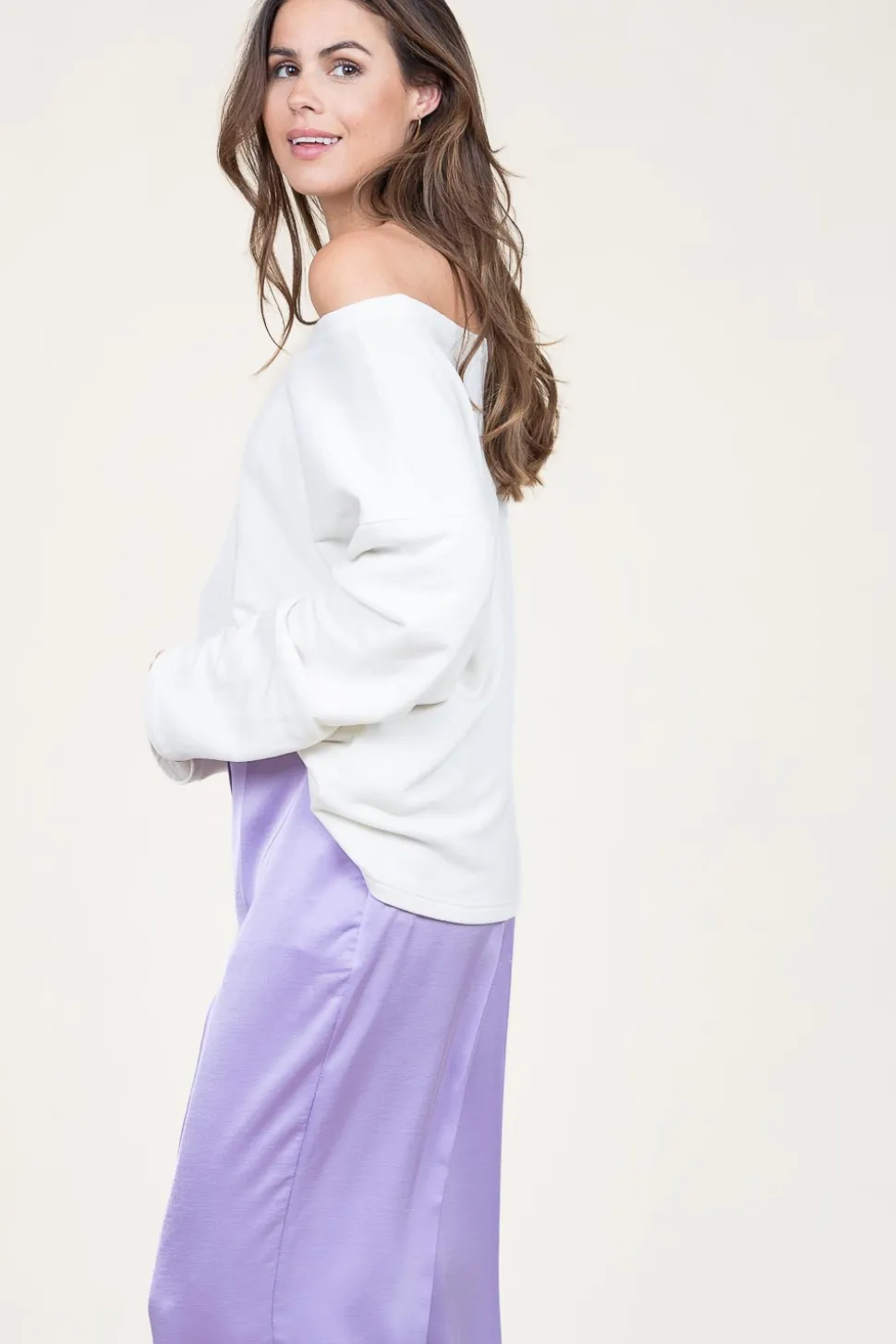 Soft Oversized Sweater Hapylife | White... | American Vintage | Little Soho