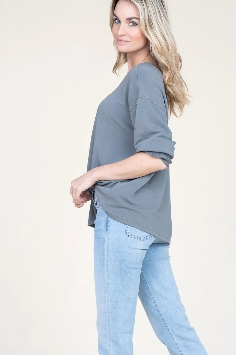 Soft Oversized Sweater Hapylife | Grey... | American Vintage | Little Soho
