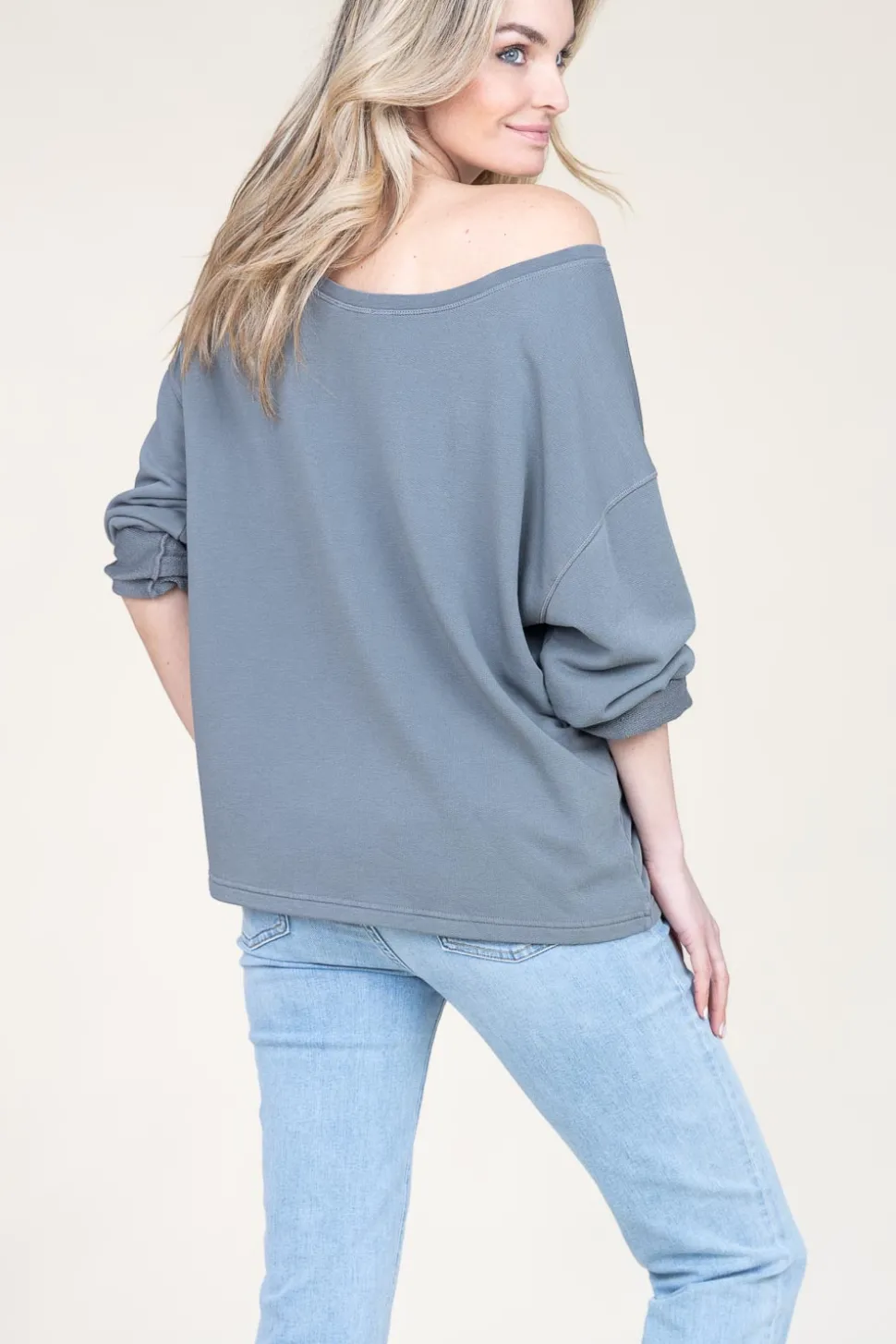 Soft Oversized Sweater Hapylife | Grey... | American Vintage | Little Soho