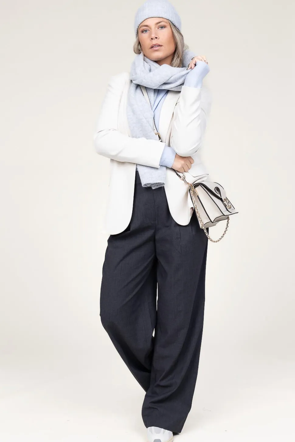 Soft Sweater Damsville | Blue... | American Vintage | Little Soho