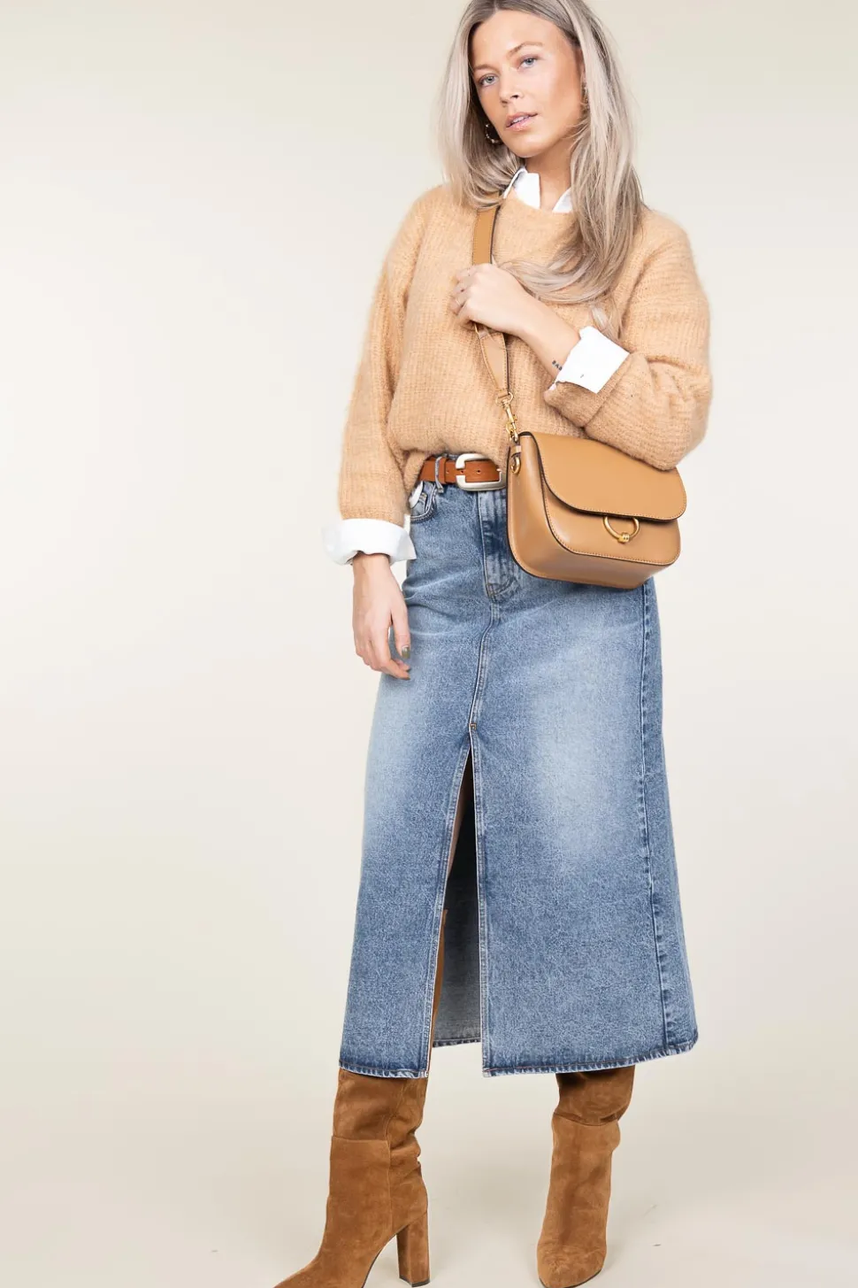 Soft Wool Mix Sweater East | Camel... | American Vintage | Little Soho