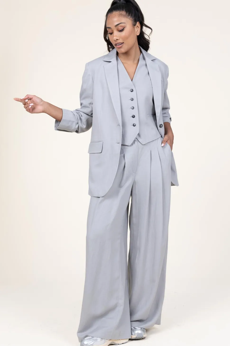 Straight Blazer In Linen Blend Mercy | Grey... | Herskind | Little Soho