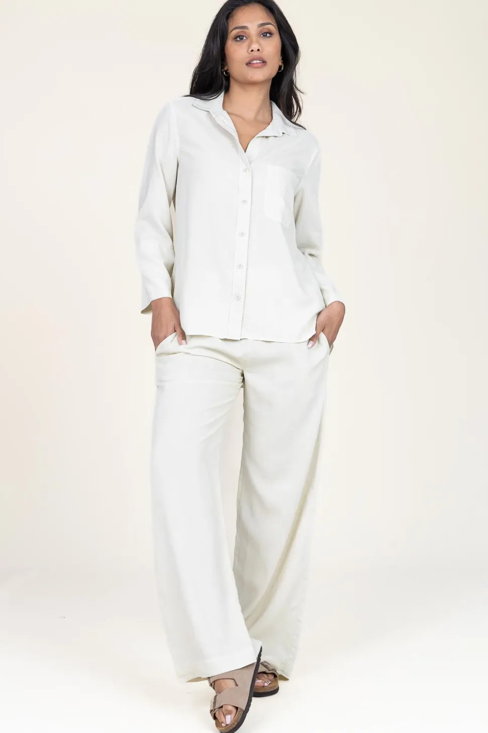 Tencel Wide Leg Pants Iris | Beige... | Bella Dahl | Little Soho
