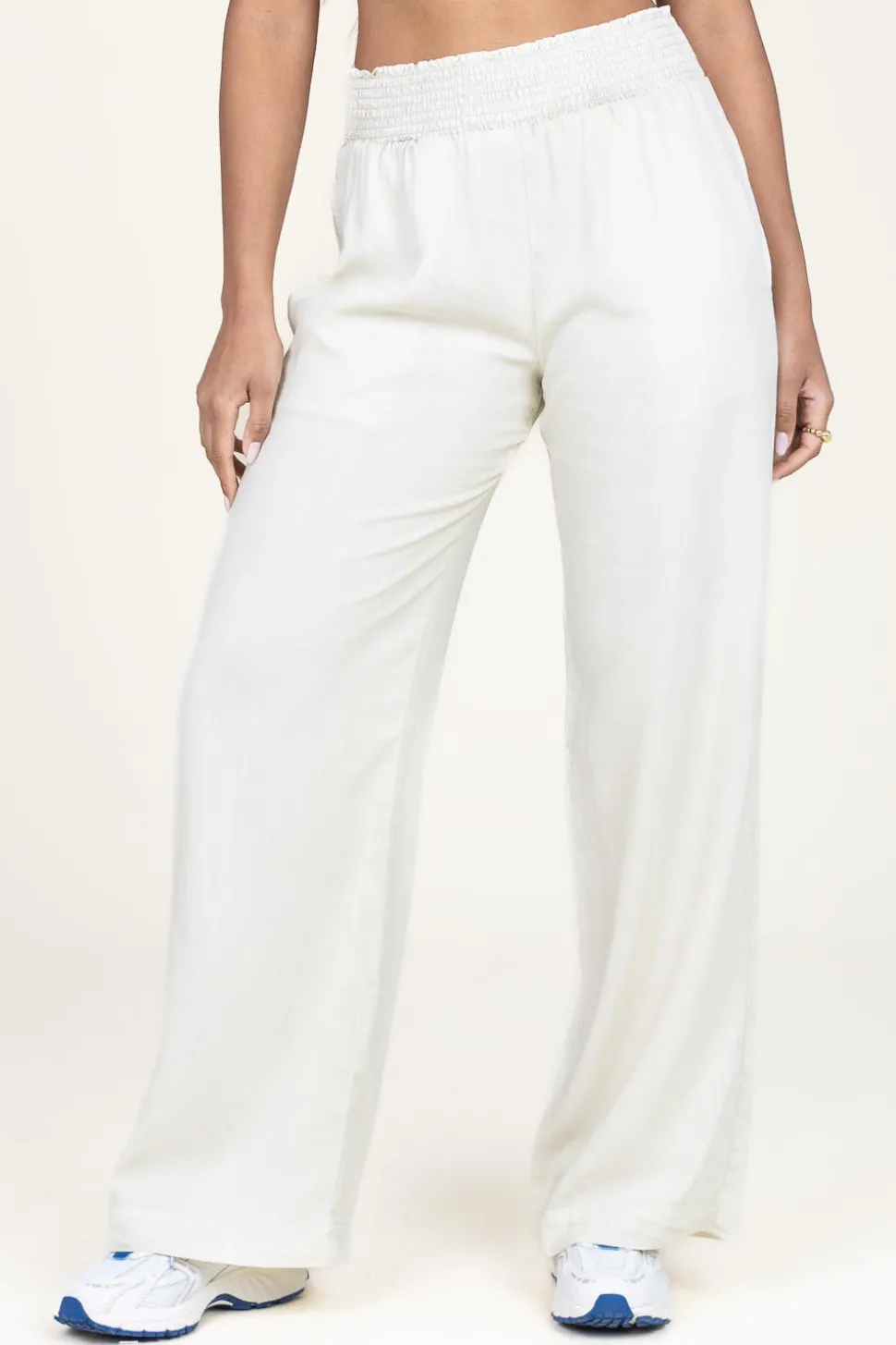 Tencel Wide Leg Pants Iris | Beige... | Bella Dahl | Little Soho