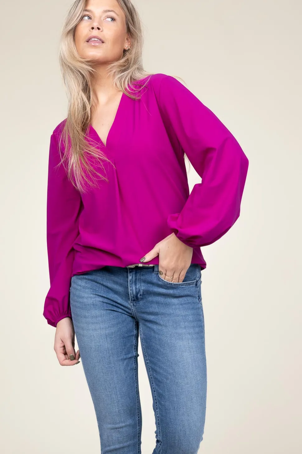 Travelwear Top With V-Neck Arudy | Purple... | D-Etoiles Casiope | Little Soho