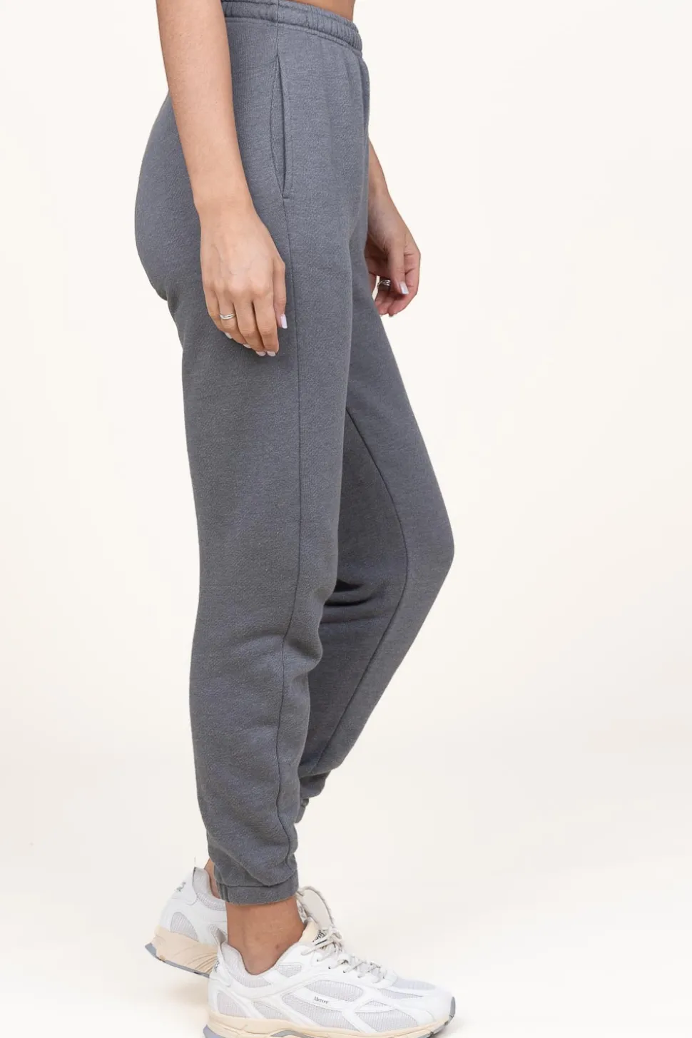 Washed Jogging Pants Doven | Grey... | American Vintage | Little Soho
