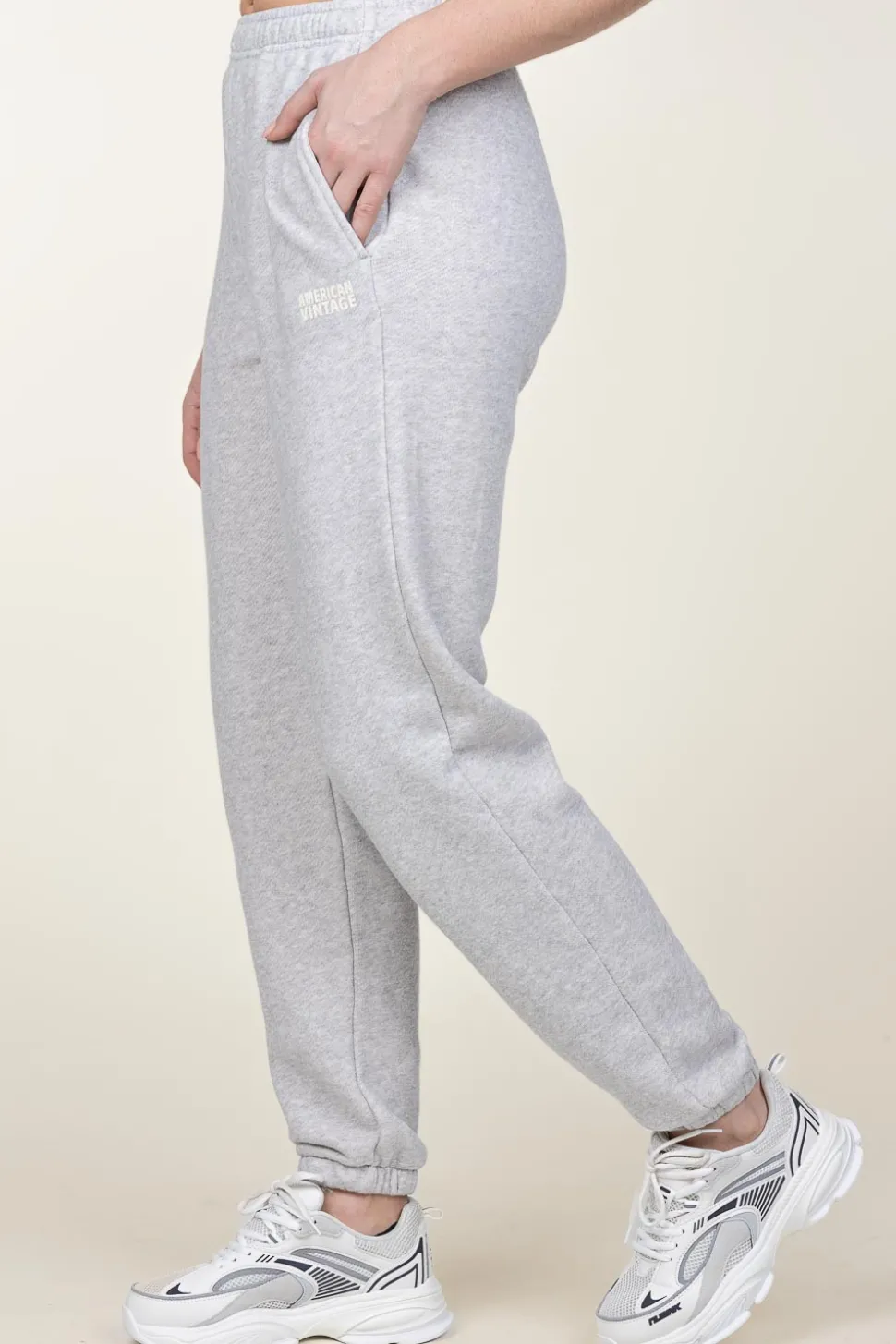 Washed Jogging Pants Kodytown | Grey... | American Vintage | Little Soho